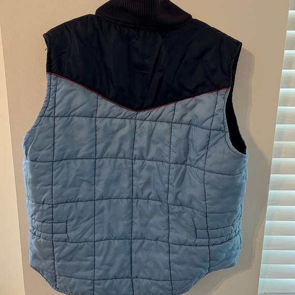 Vintage Grizzly Quilted Vest - Picture 6 of 6